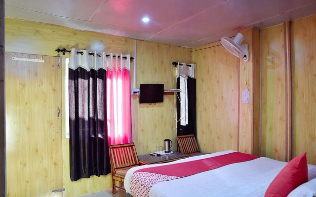 OYO 10633 The Shivalaya Retreat With In