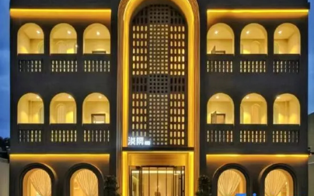 Moyu · Qisha · SaharaMoon Exotic Luxury Homestay (Mingsha Mountain And Crescent Spring) – Exterior – Jiuquan
