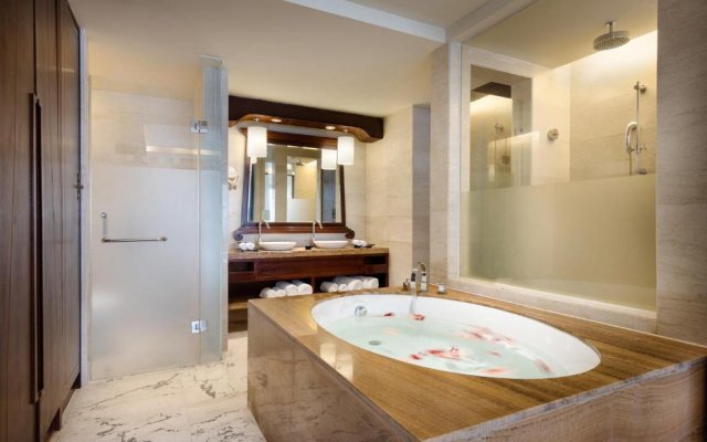 Pullman Sanya Yalong Bay Villas & Resort