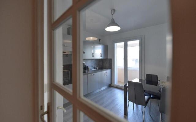 Furnished Apartment for 4 people in the city center