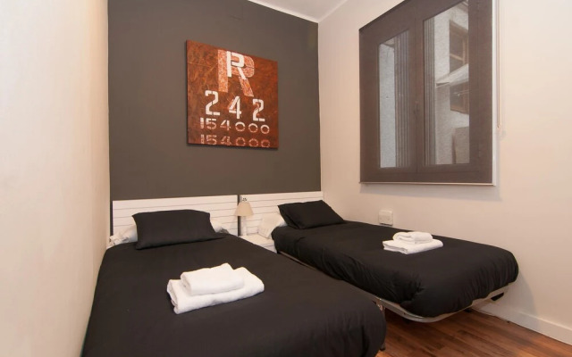 BBarcelona Gaudi Avenue Flats