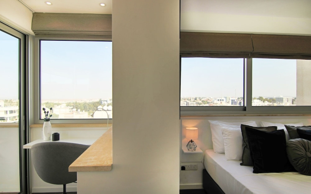 Phaedrus Living Luxury Suite Nicosia 501