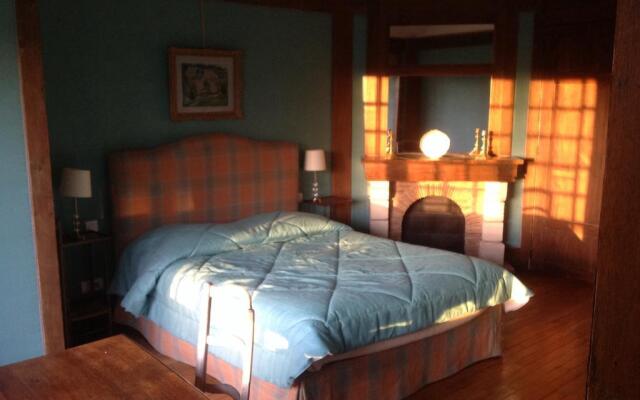 Chambres d'Hôtes Le Manoir de Beaumarchais