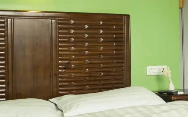 Love Flower Hostel