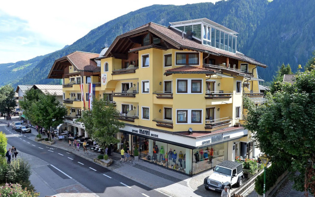 MANNI The Hotel