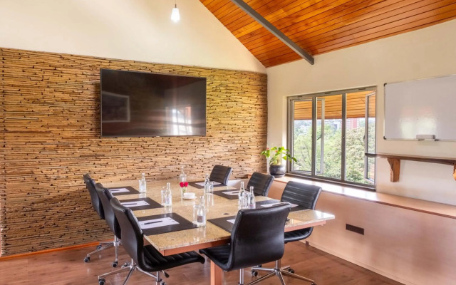 Town Lodge Upperhill