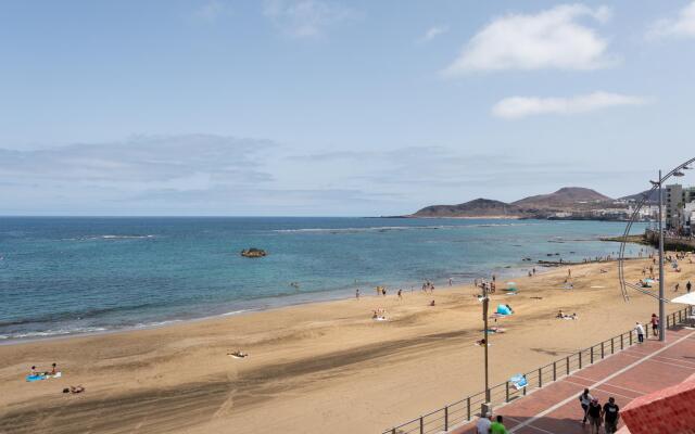 Nice beach views with terrace By CanariasGetaway