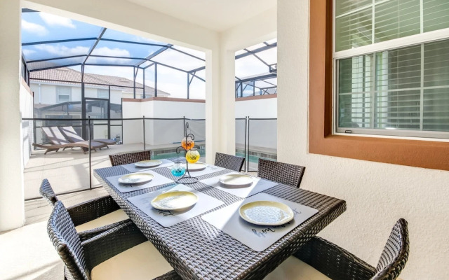 1571pd Champions Gate Community