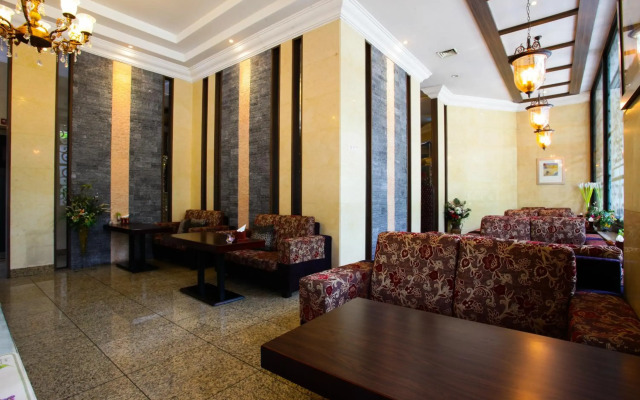 Hotel Aura