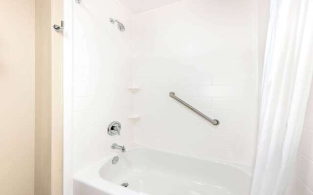 Days Inn by Wyndham Springville