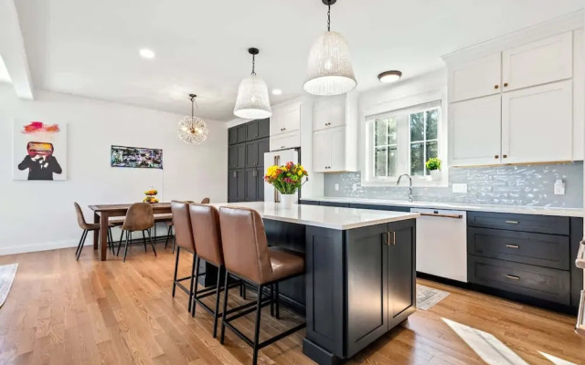 Games, Gym Equipment, Projector, Family Focused