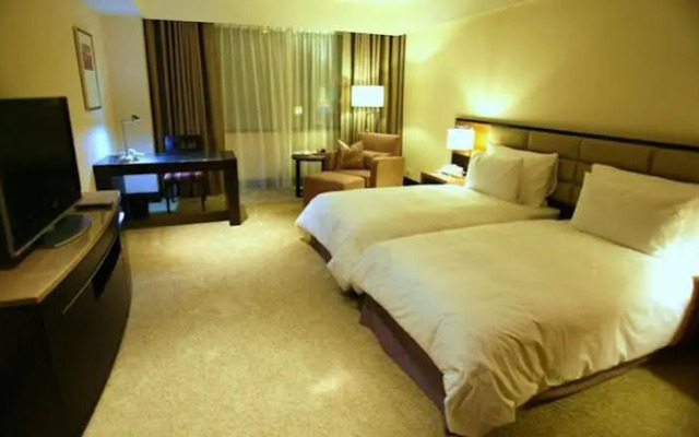 Monarch Skyline Hotel
