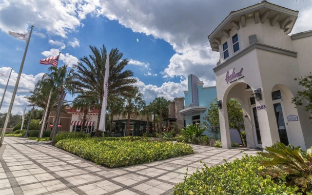 4BR Townhome in Festival