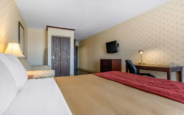 Comfort Inn & Suites