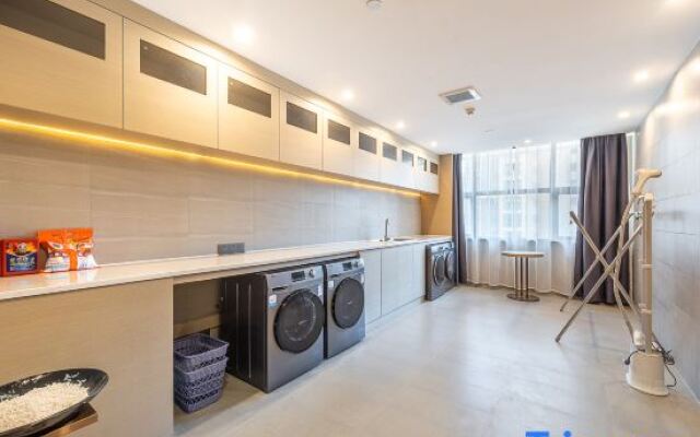 Lavande Hotel （Foshan Zumiao Zhen'an Subway Station）