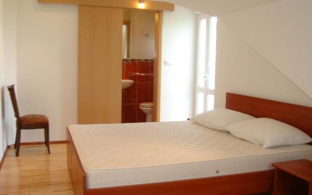 Apartments & Rooms Villa Lucija