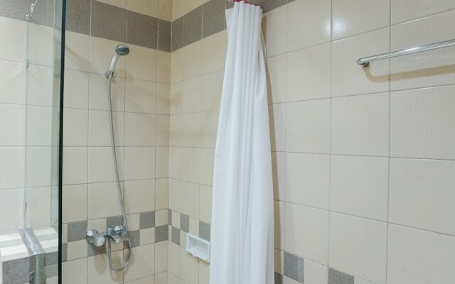 Modern Elegant and Good 3BR at Pangeran Jayakarta Apartment