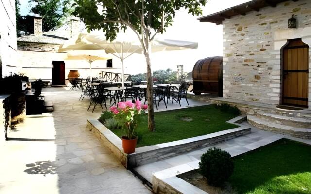 B&B Ta Xelidonakia