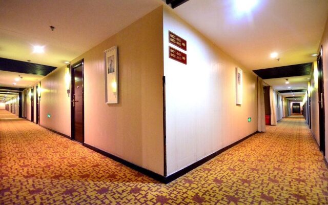 Echarm Hotel Hankou Railway Changgang Metro Station