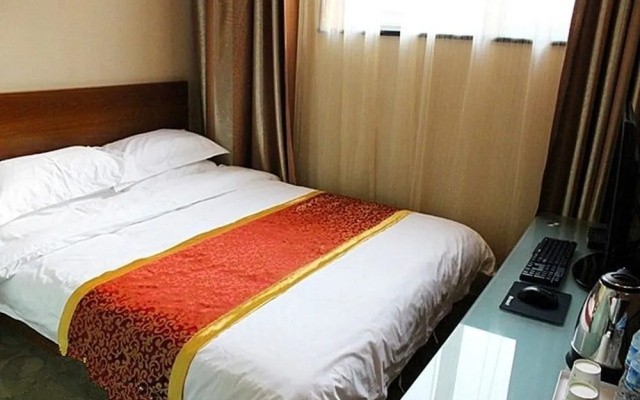 City Homeland Hotel (Taiyuan Liuxiang Food Street Zhonglou Street)