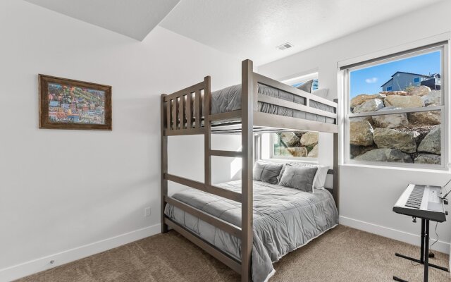 Gorgeous Lower Level of Stunning House Overlooking Swaner Nature Preserve