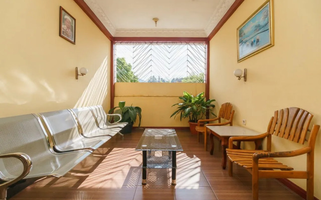 Hotel Sedayu 1 by RedDoorz