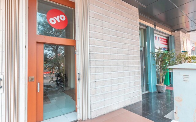 Cempaka Harapan Indah by OYO Rooms