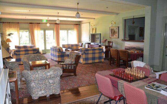 Leura House