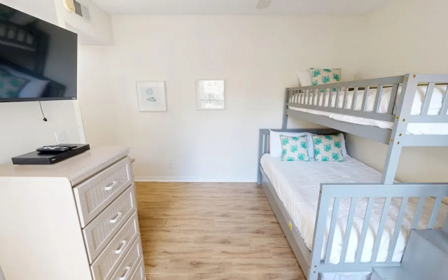 Sandpiper Cove 9141 3 Bedroom Condo by RedAwning