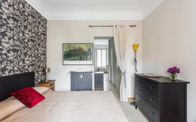 Your Nest In Milan - City Center Apartment