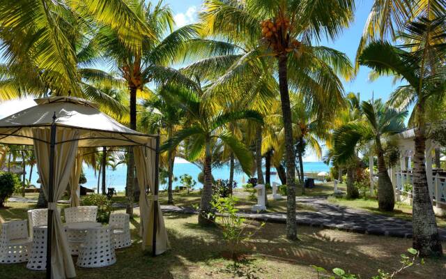 Coral Azur Beach Resort