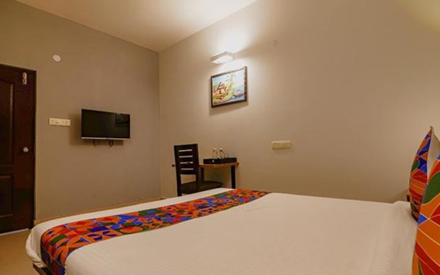 FabHotel Frenotel - Madhapur