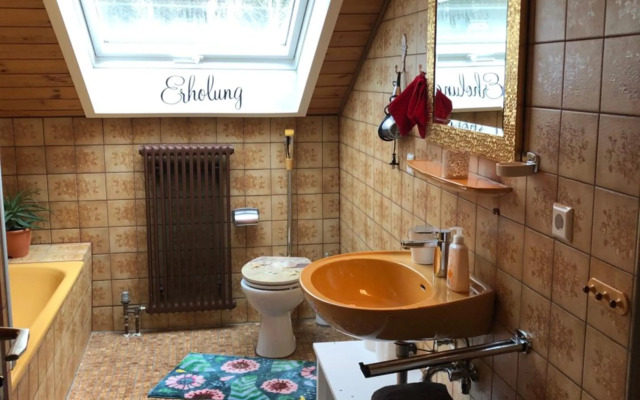 Gemütlich wohnen in Messenähe, Feenzian