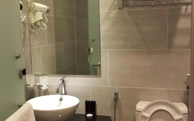 M Design Hotel at Shamelin Perkasa