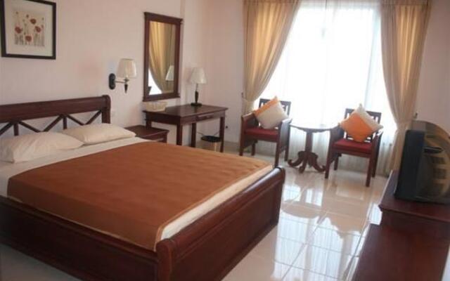 Nirwana Hotel Suites