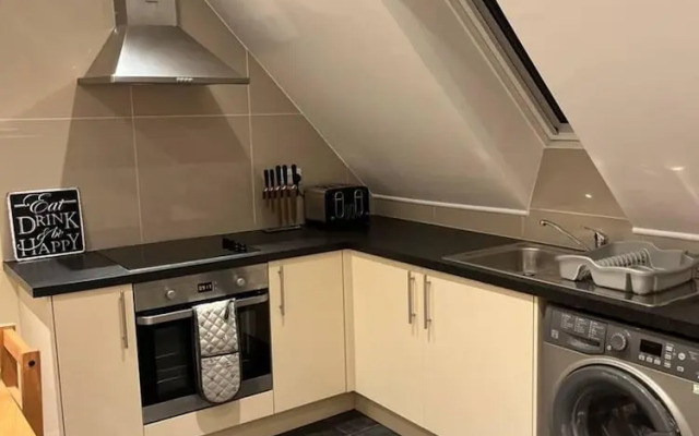 Central Location 2-bed Apartment in Maidstone