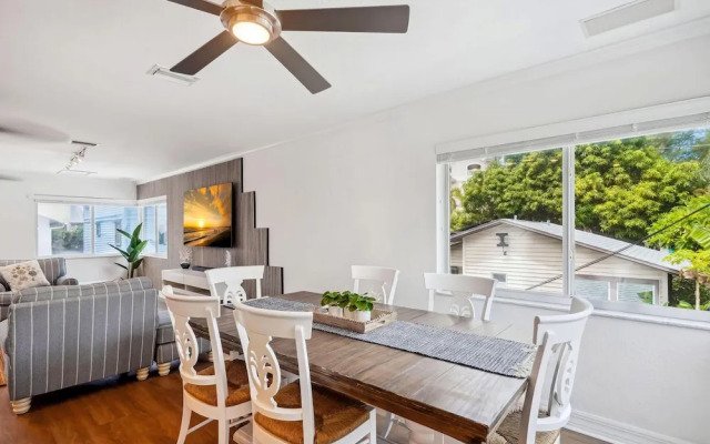 Beach Livin 3 - 3 Bedroom Upstairs