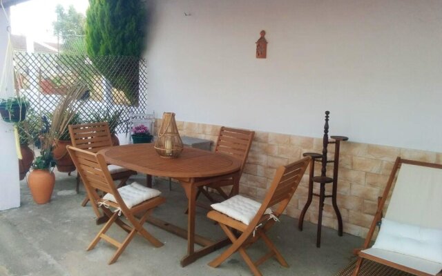 House with One Bedroom in Santarém, with Pool Access, Furnished Terrace And Wifi