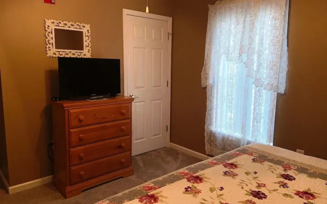 Whispering Pines 252