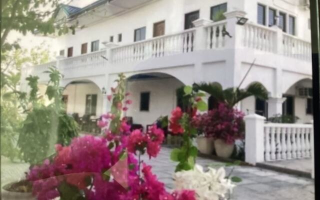 Moalboal Casablanca Inn