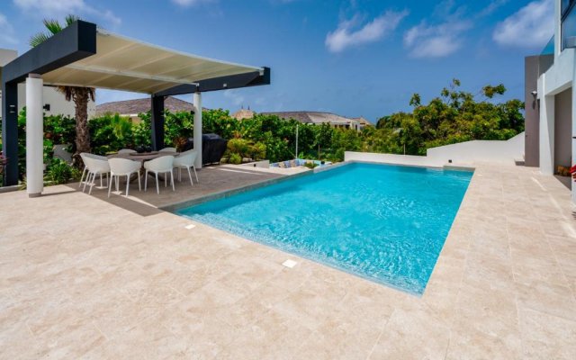Villa Coastal Bliss - Amazing 2 story villa with 180 ocean views