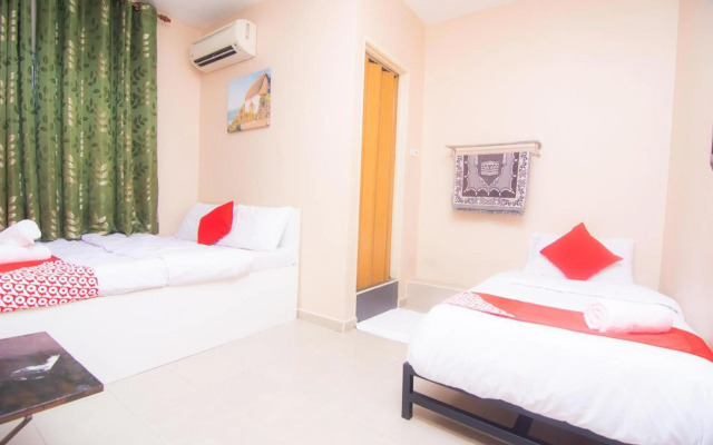 OYO 1224 Hotel Hajah Rohayah