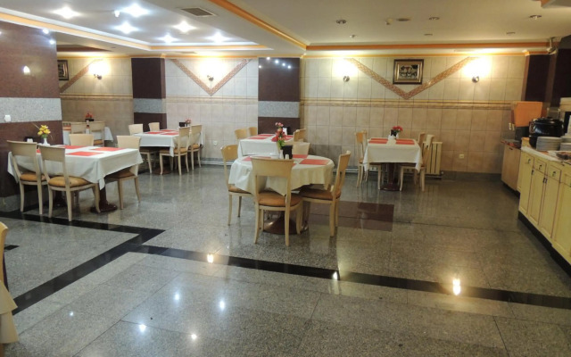 Grand Dilara