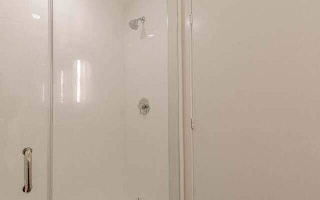 Aaira Suites 3 Bedroom Condo