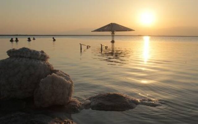 Tsell Harim Hotel