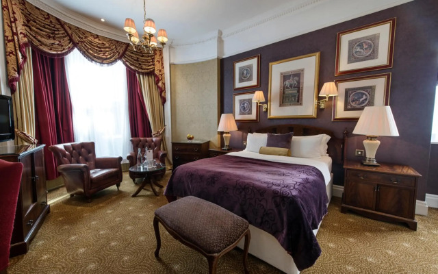 Colonnade Hotel London