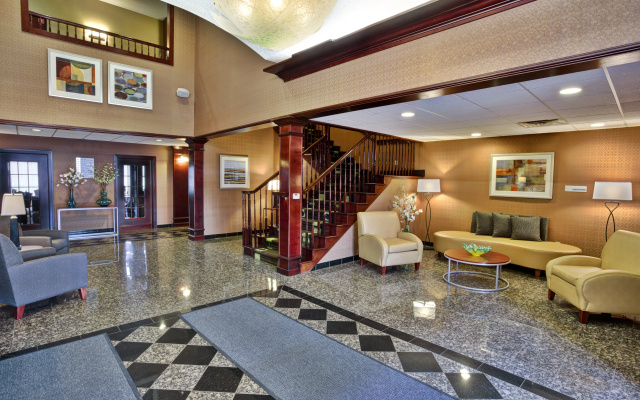Holiday Inn Express Hotel & Suites Woodhaven by IHG