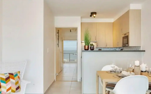 Cosy Apartment With Amazing Beach View