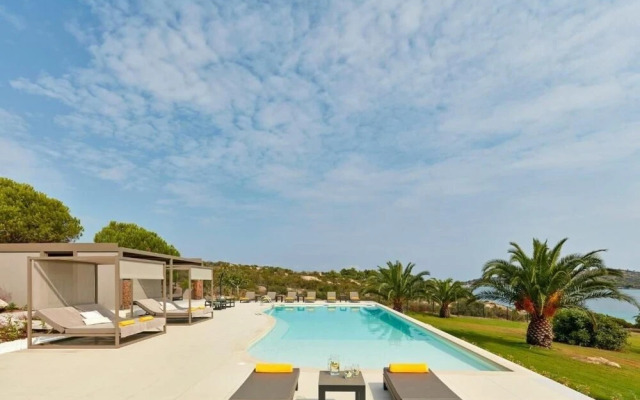 Tiamo Secrets Leading Villas White House