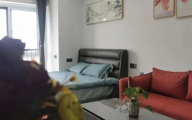 Xiongda Boutique Apartment (Fuyang Wanda Plaza)
